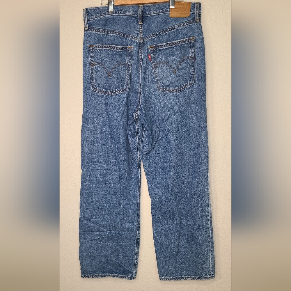 Levi’s High-Rise Straight Leg Cropped Jeans – Women’s W30 L27 - Picture 3 of 5
